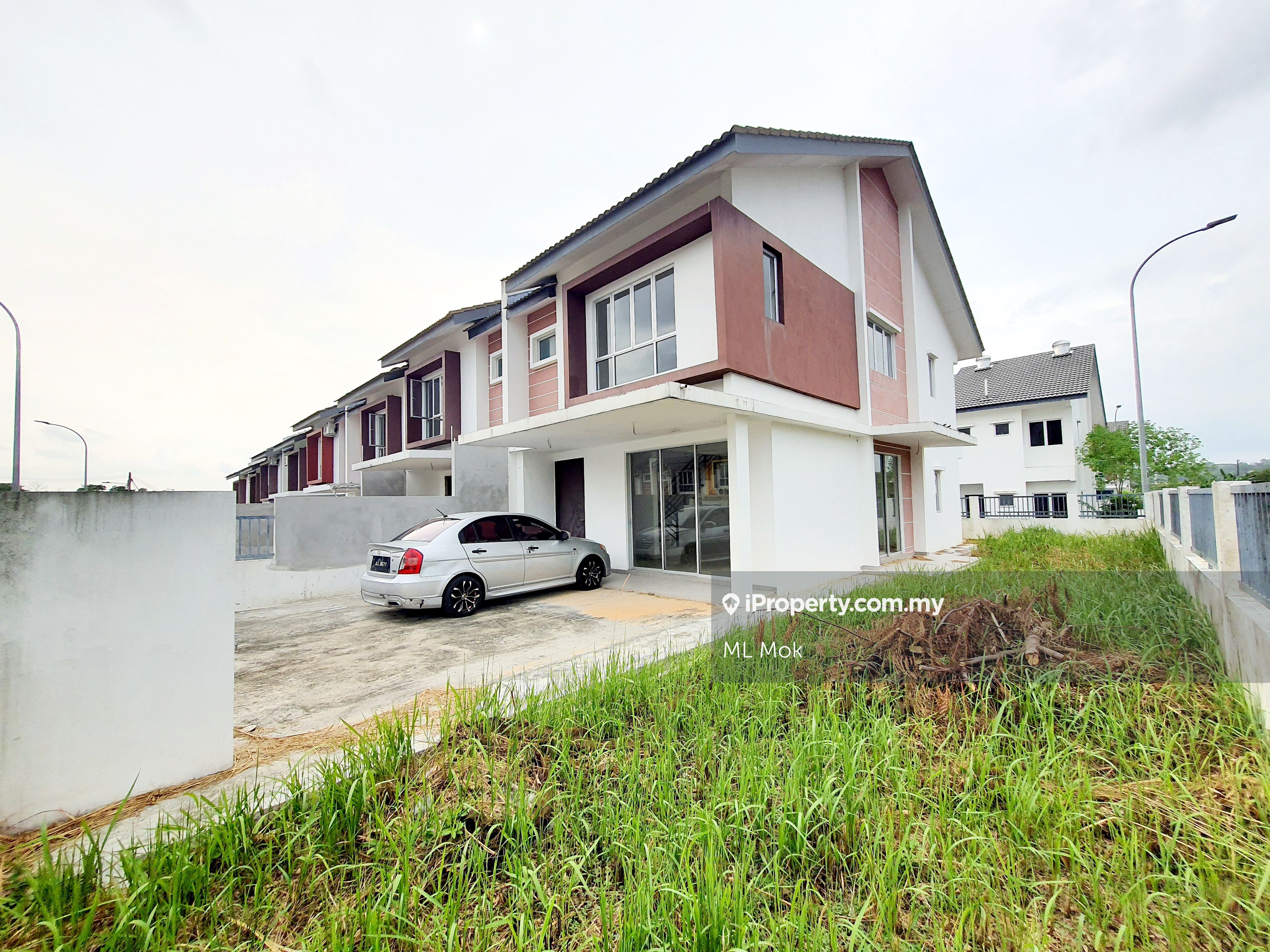 Taman Nusa Damai, Pasir Gudang End lot 2sty Terrace/Link House 4