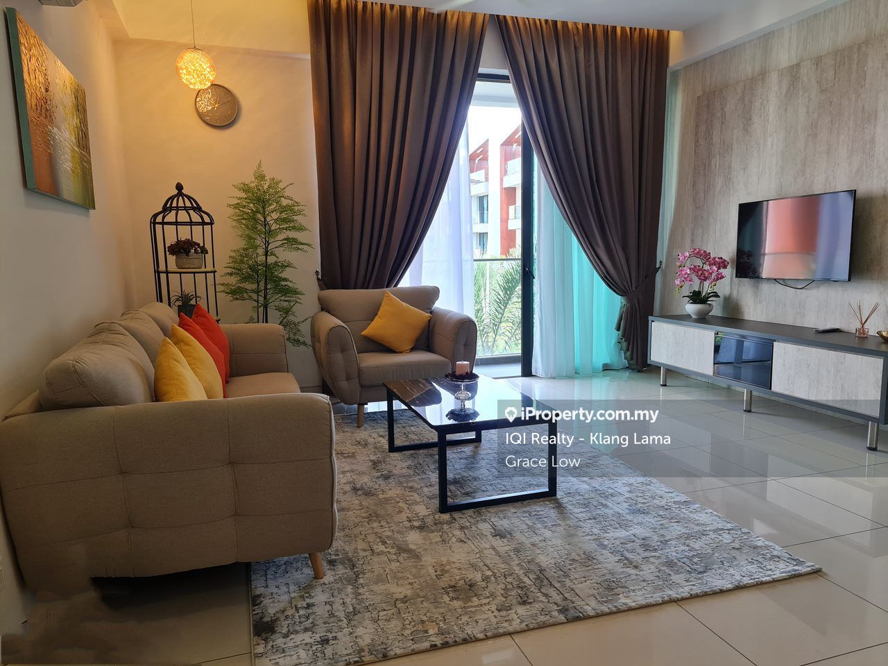 Tropical Villa, Seri Kembangan Corner Lot 3-sty Terrace Link House 5 