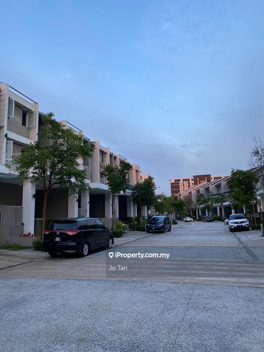 Ensemble ,The glades , putra height subang jaya, Putra Heights