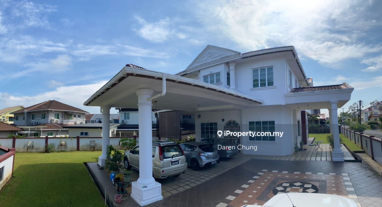 stapok-double-storey-detached-house-for-sale-kuching-semi-detached