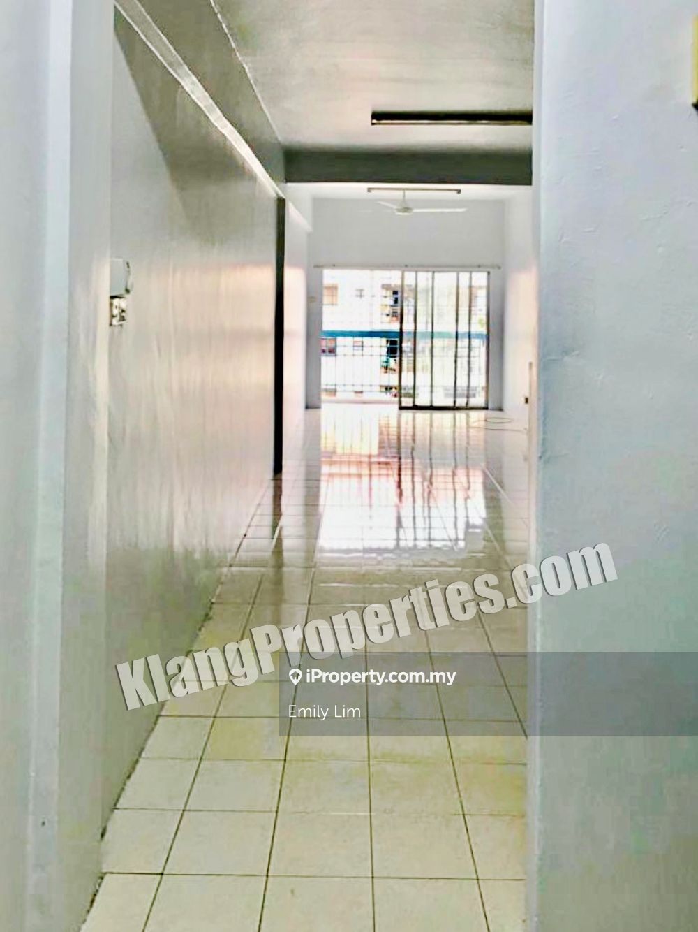 Vista Indah Putra Intermediate Apartment 3 bedrooms for rent in Klang