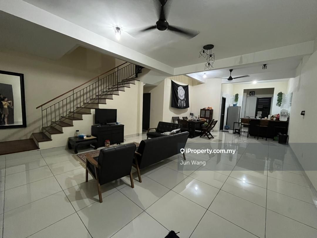 Glenmarie, Johor Bahru 2-sty Terrace/Link House 4+1 Bedrooms For Sale ...