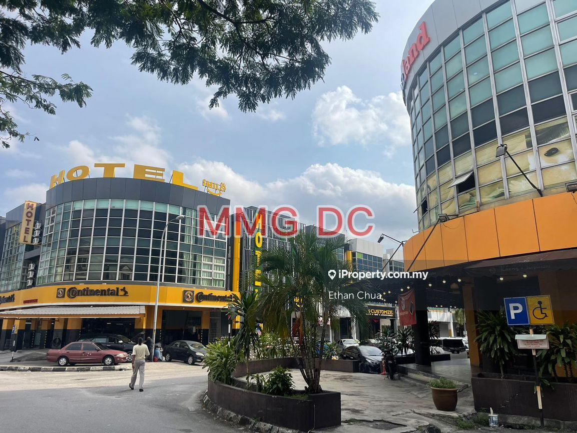 Bandar BuKit Tinggi 1 Klang 3 Storey Corner Lot Shop Office 45x75