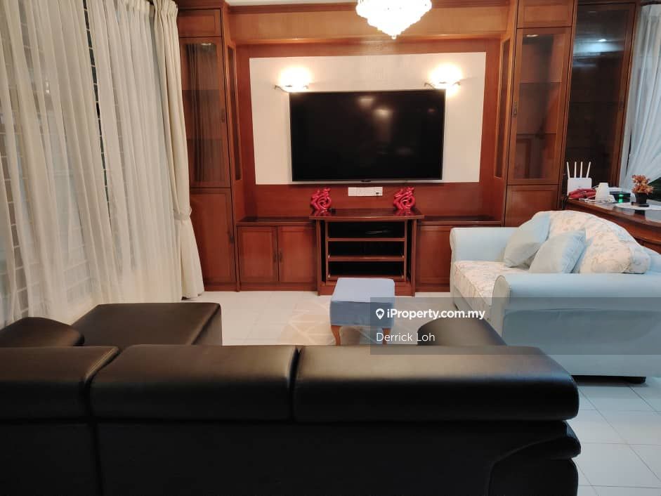 Batu Ferringhi Intermediate Semidetached House 4 bedrooms for rent