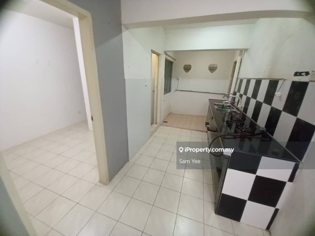 Lakeview Apartments Apartment 3 bedrooms for rent in Selayang, Selangor