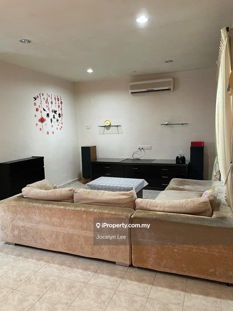 Jalan megah 2, Taman megah 82000 Pontian Johor, Pontian