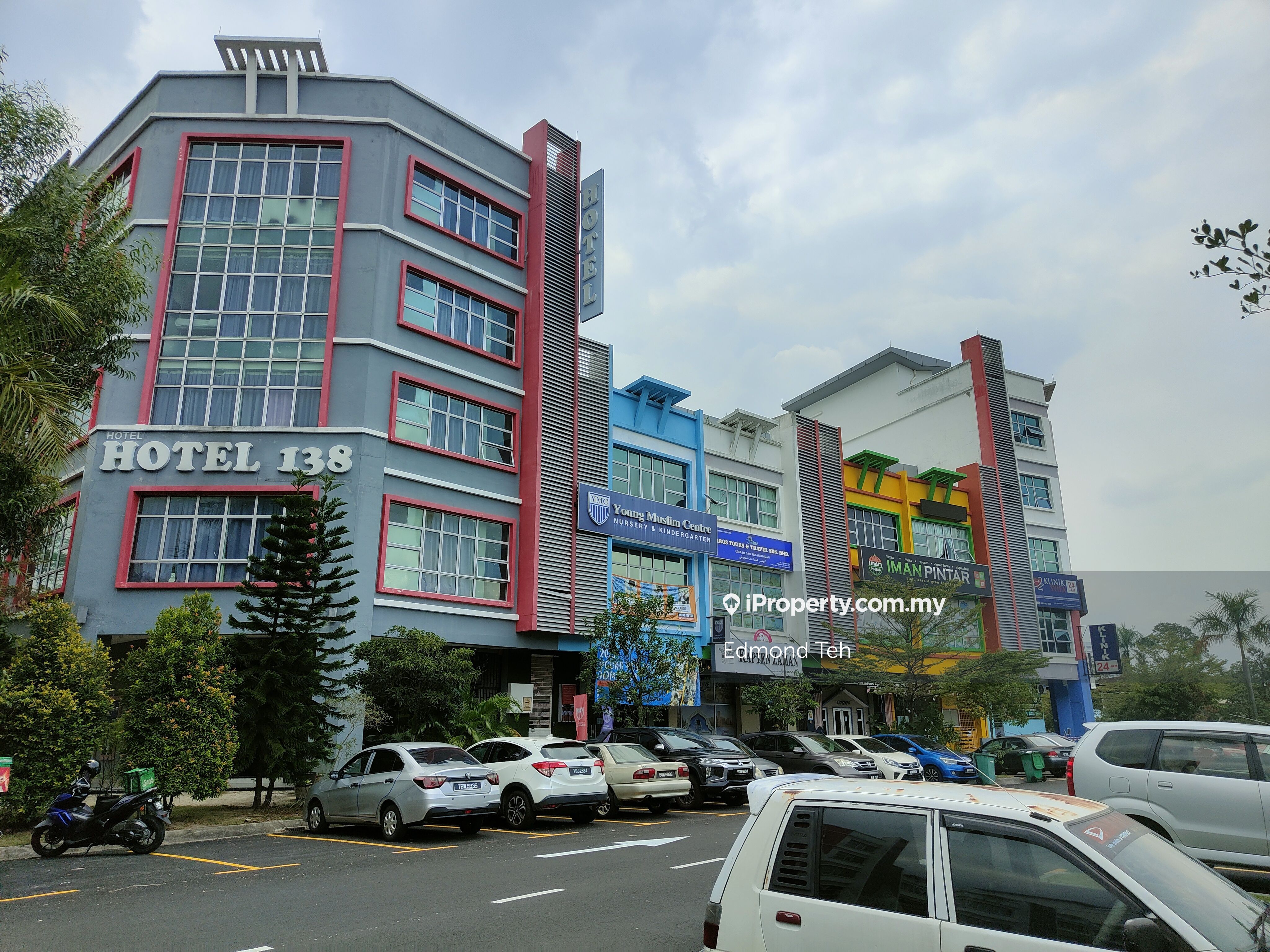 5Storey Corner Shop At Subang Bestari , Subang Bestari, Shah Alam for