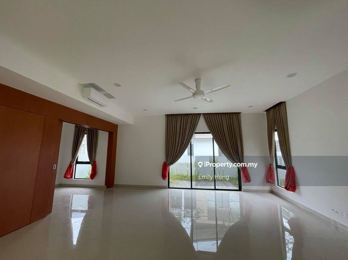Cheria Tropicana Aman, Kota Kemuning Semidetached House 4+1 bedrooms