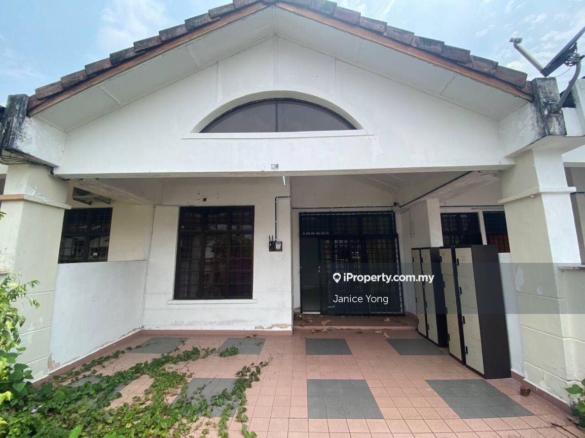 Taman Molek Jalan Molek 3, Johor Bahru 1sty Terrace/Link House 3