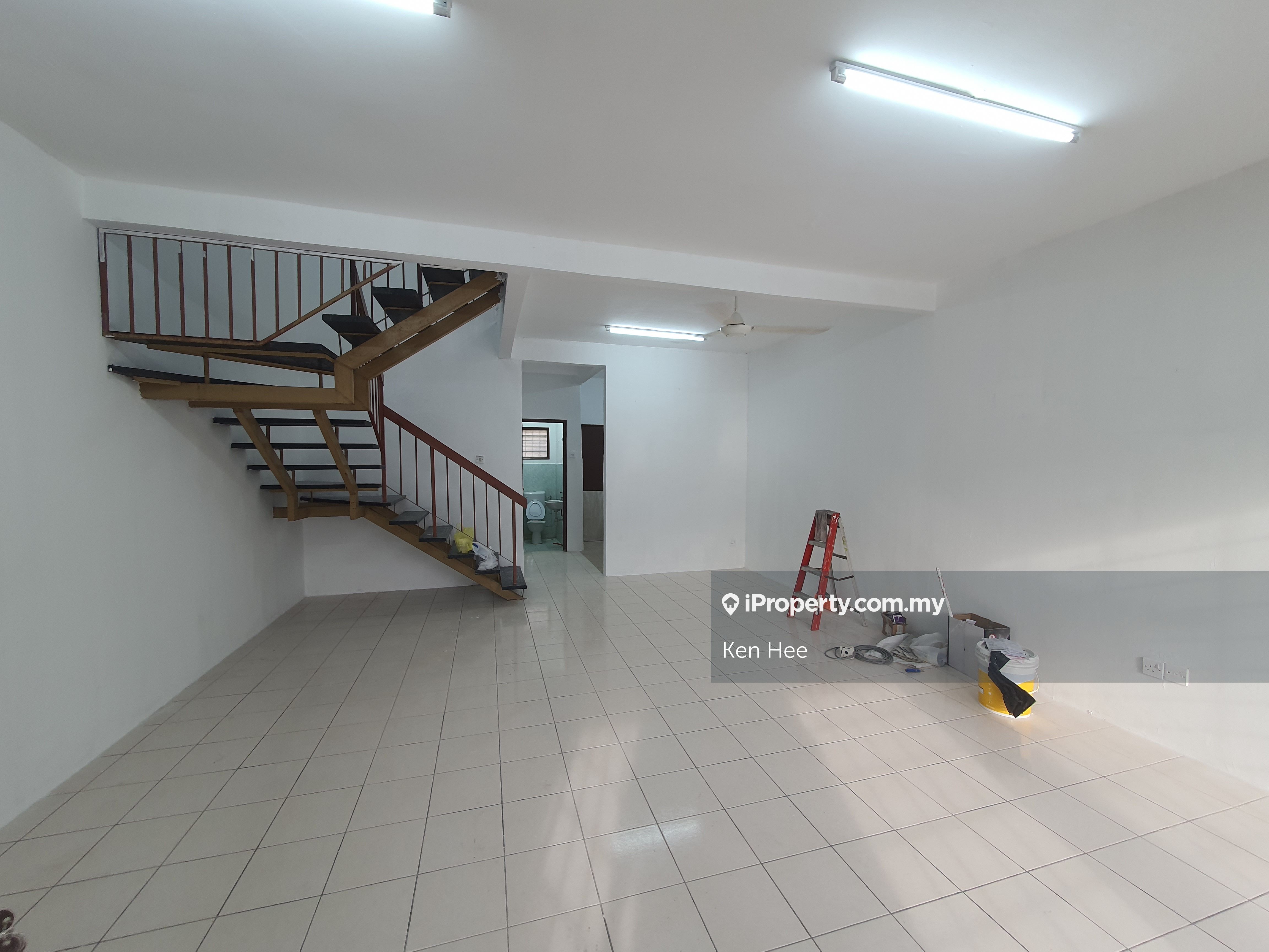 Puncak Jalil Taman Equine Park Bandar Putra Permai, Puncak Jalil for