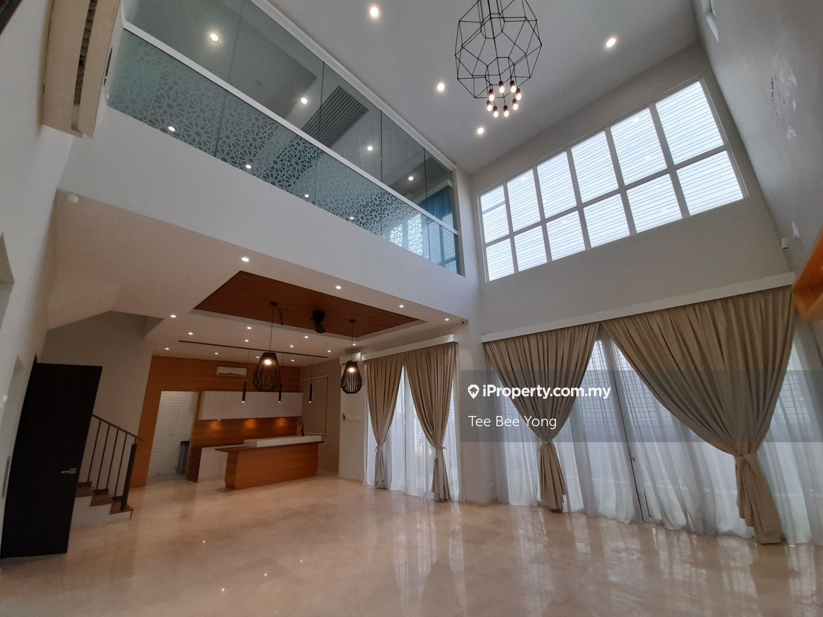 Lakefront Villa, Cyberjaya, Cyberjaya Bungalow 6+1 bedrooms for rent