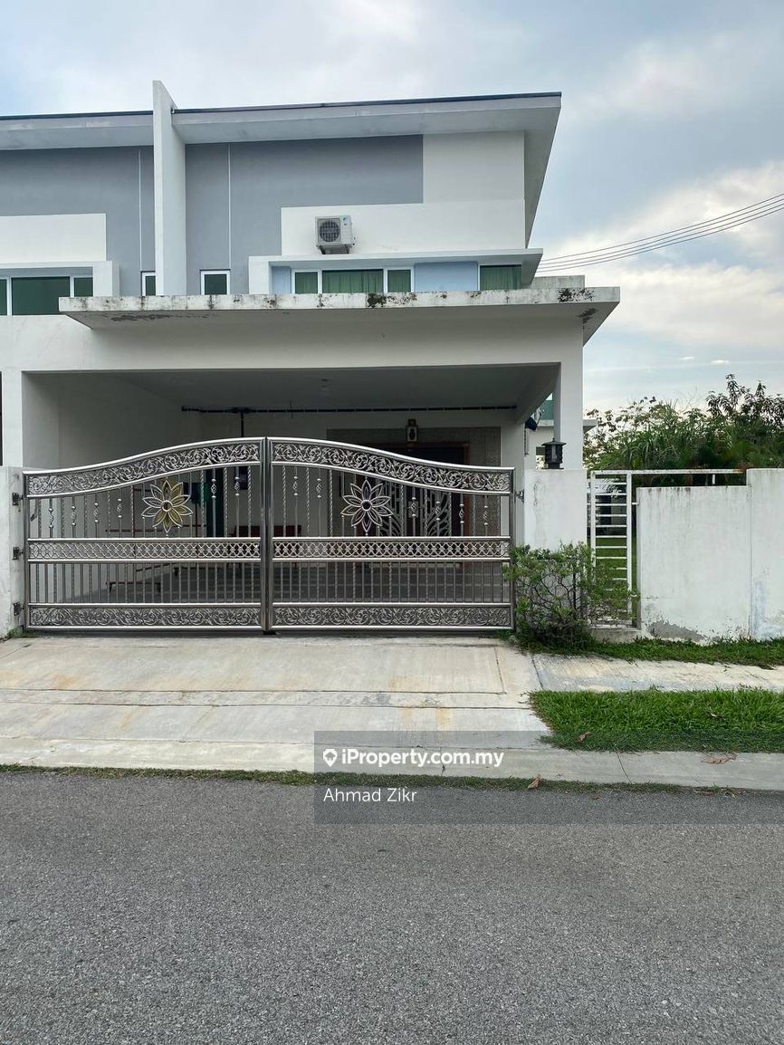 Bandar Sri Sendayan 2sty Terrace/Link House 4 bedrooms for sale