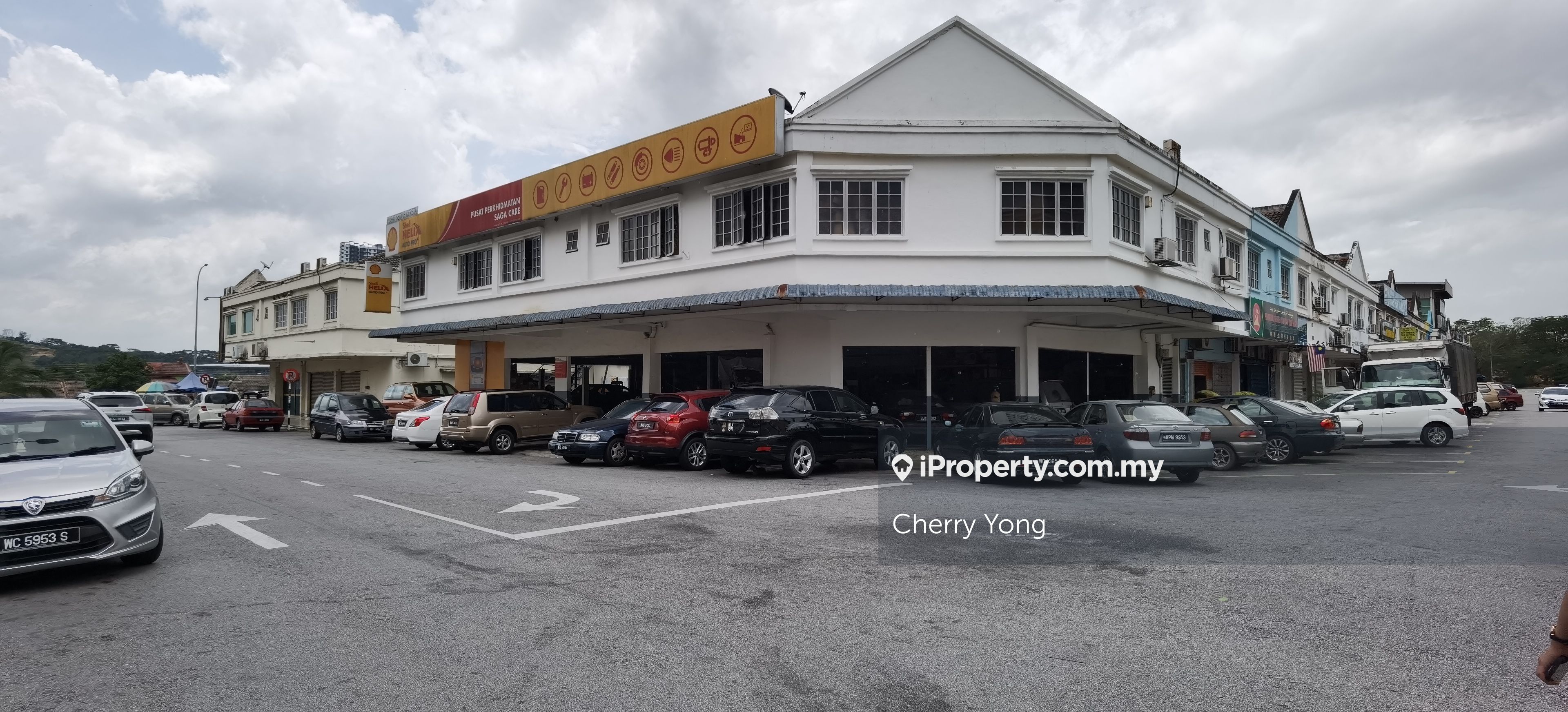 Jalan Cheras Perdana, Cheras Corner lot Shop 3 bedrooms for sale