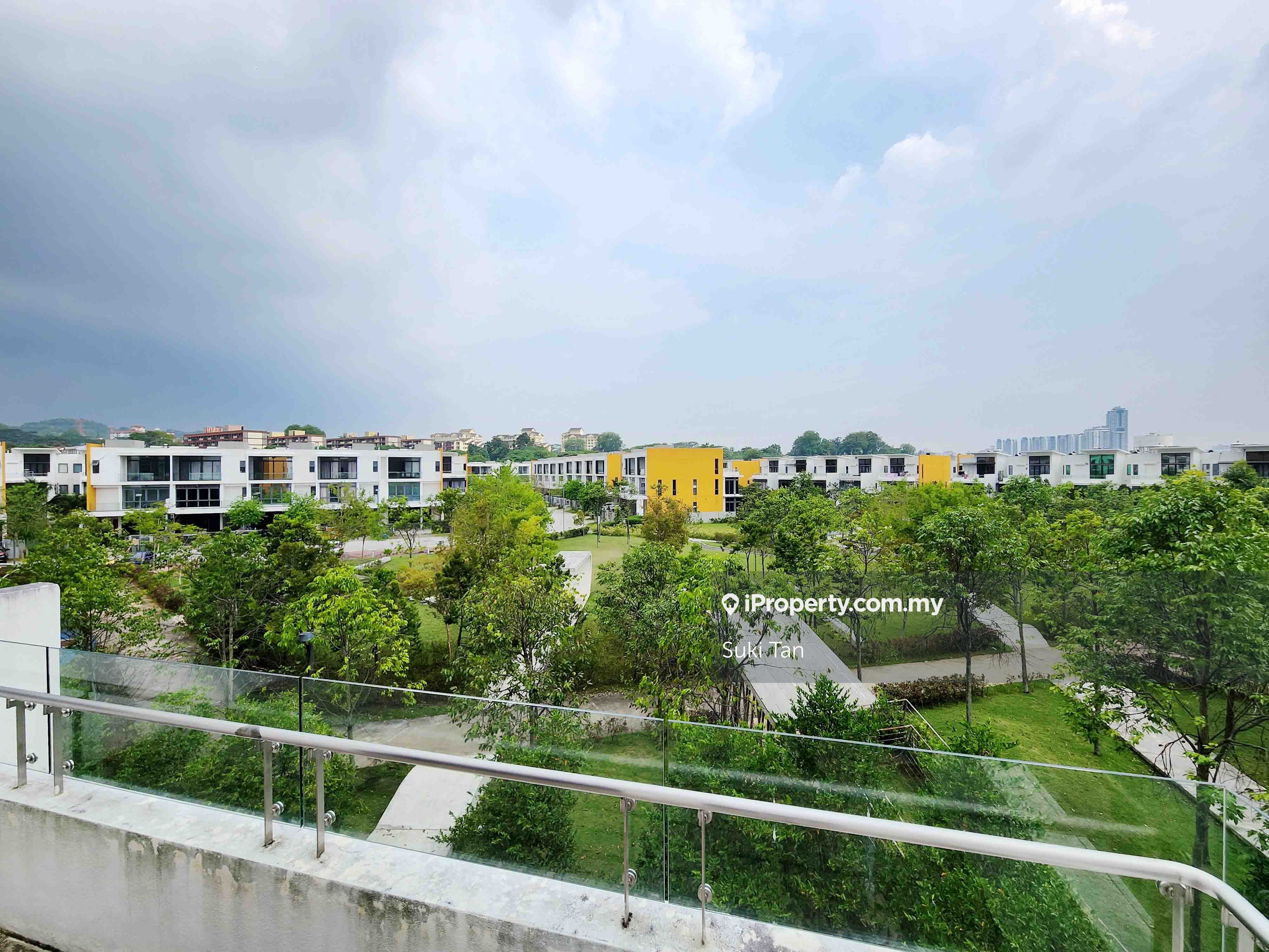 REED LAKE FIELDS / LAKEFIELDS, Sungai Besi Intermediate 3sty Terrace