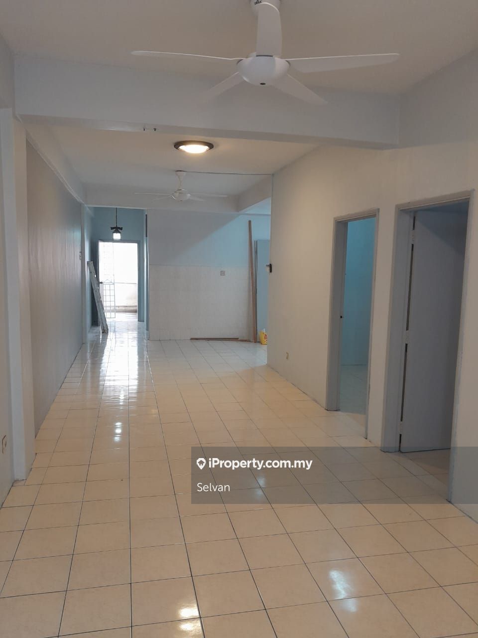 Vista Indah Putra Corner lot Apartment 3 bedrooms for rent in Klang