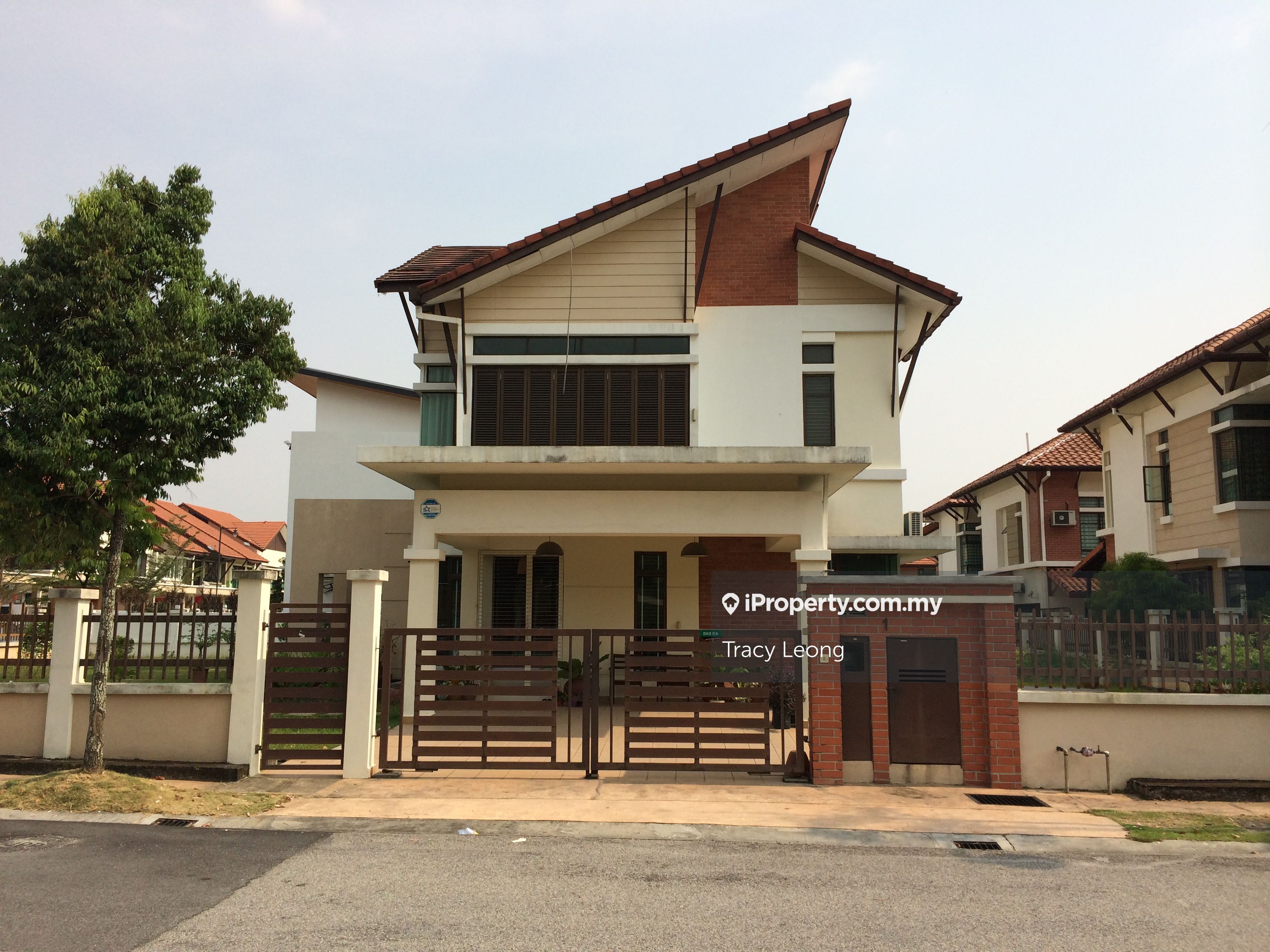 Bdr Kinrara 8, bk8, Bandar Kinrara Semi-detached House 5+1 bedrooms for ...