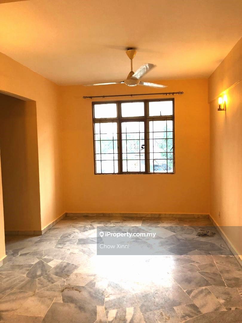 Subang Perdana Goodyear Court 10 Intermediate Apartment 3 bedrooms for