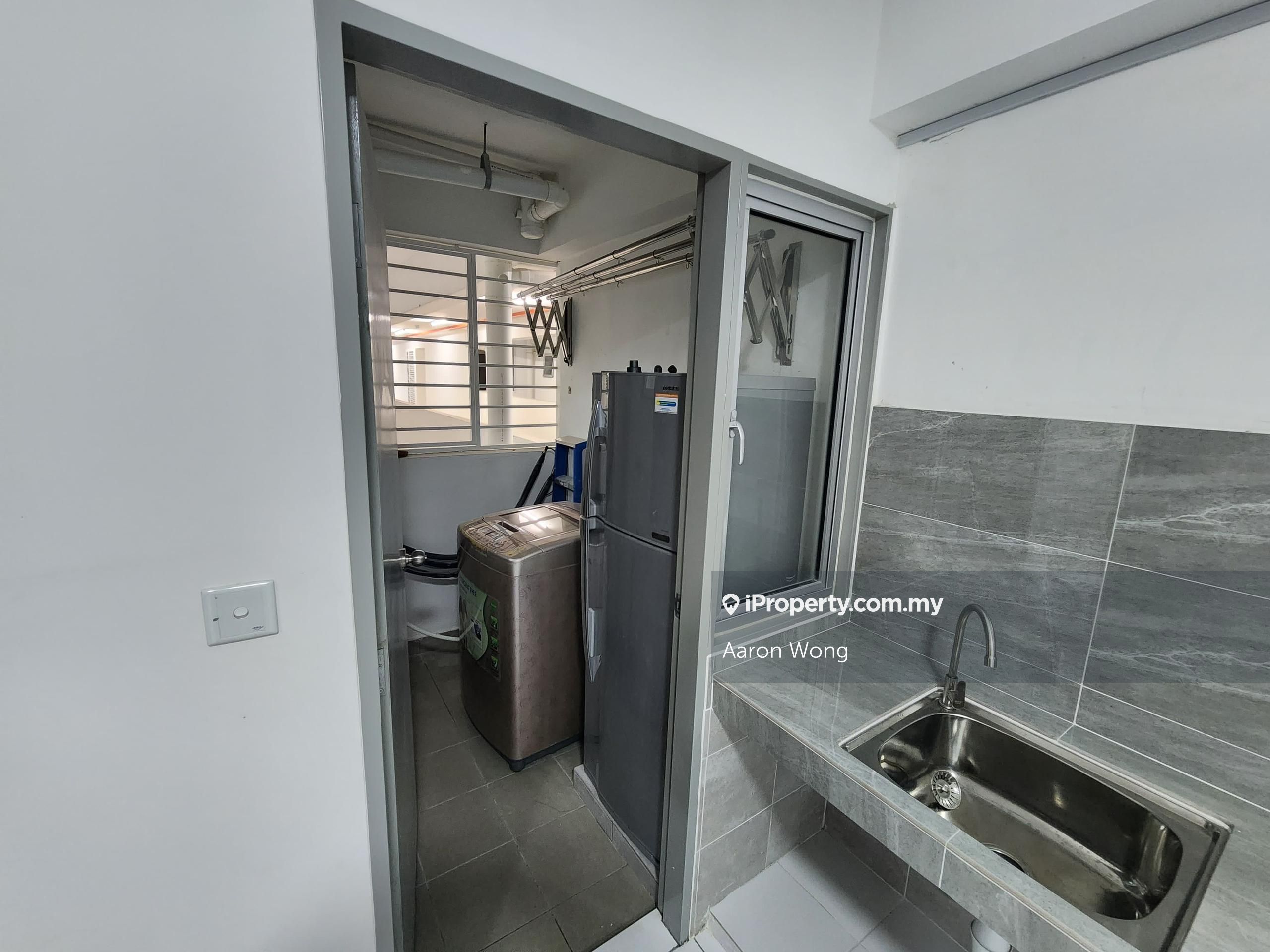 Lily Apartment 3 bedrooms for rent in Kuchai Lama, Kuala Lumpur