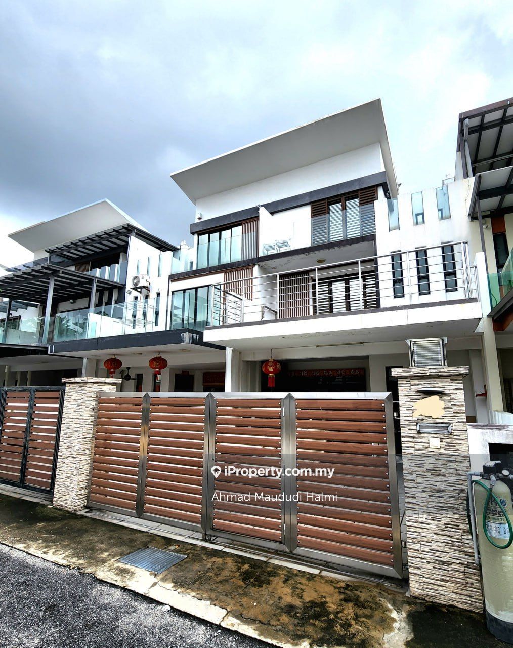 Suria Homes Sri Segambut, Segambut