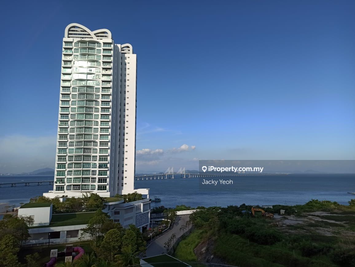 Southbay Plaza Condominium 2 bedrooms for sale in Batu Maung, Penang