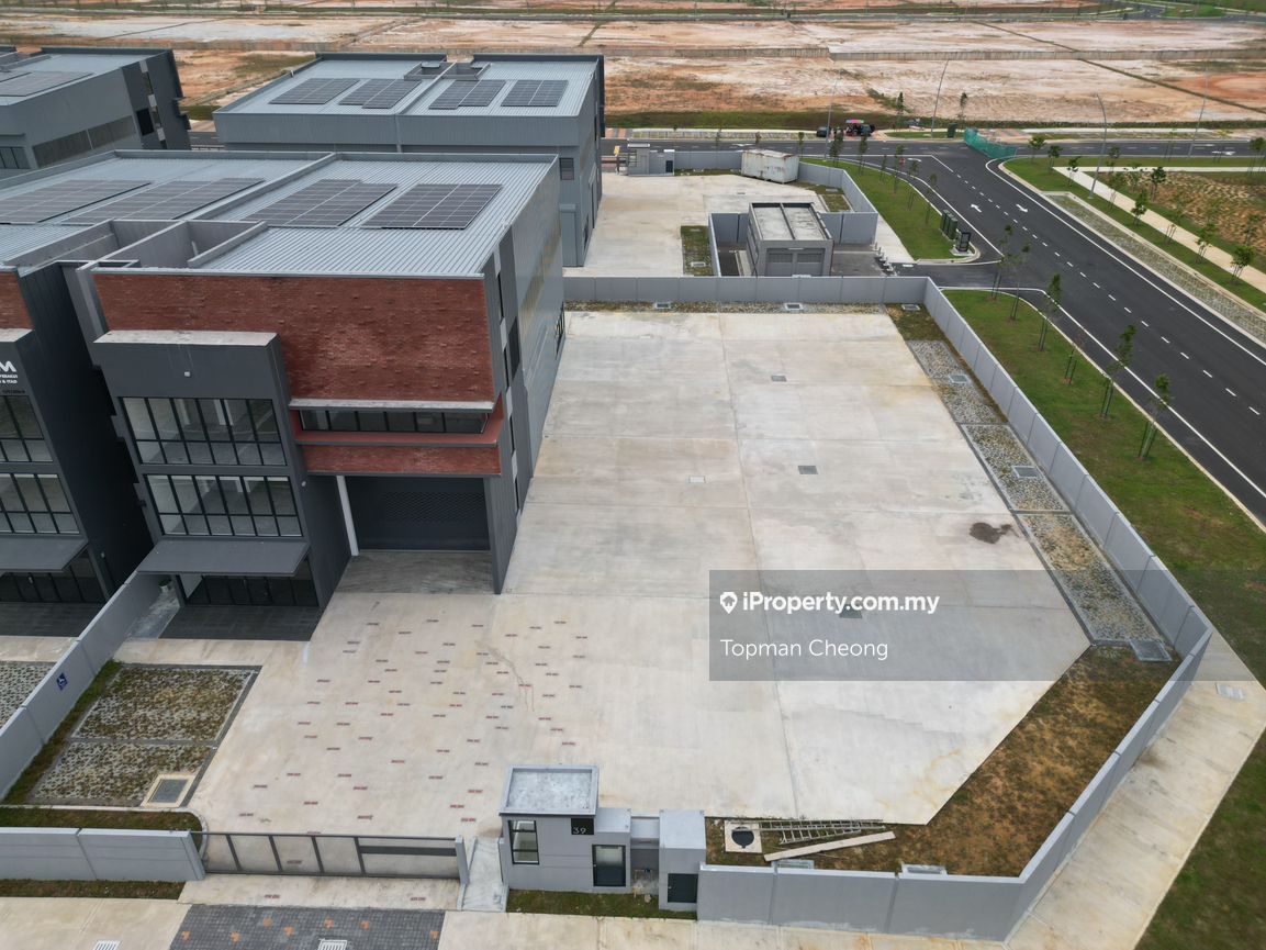 Twin Factories, Elmina Business Park, Sungai Buloh, Sungai Buloh Corner