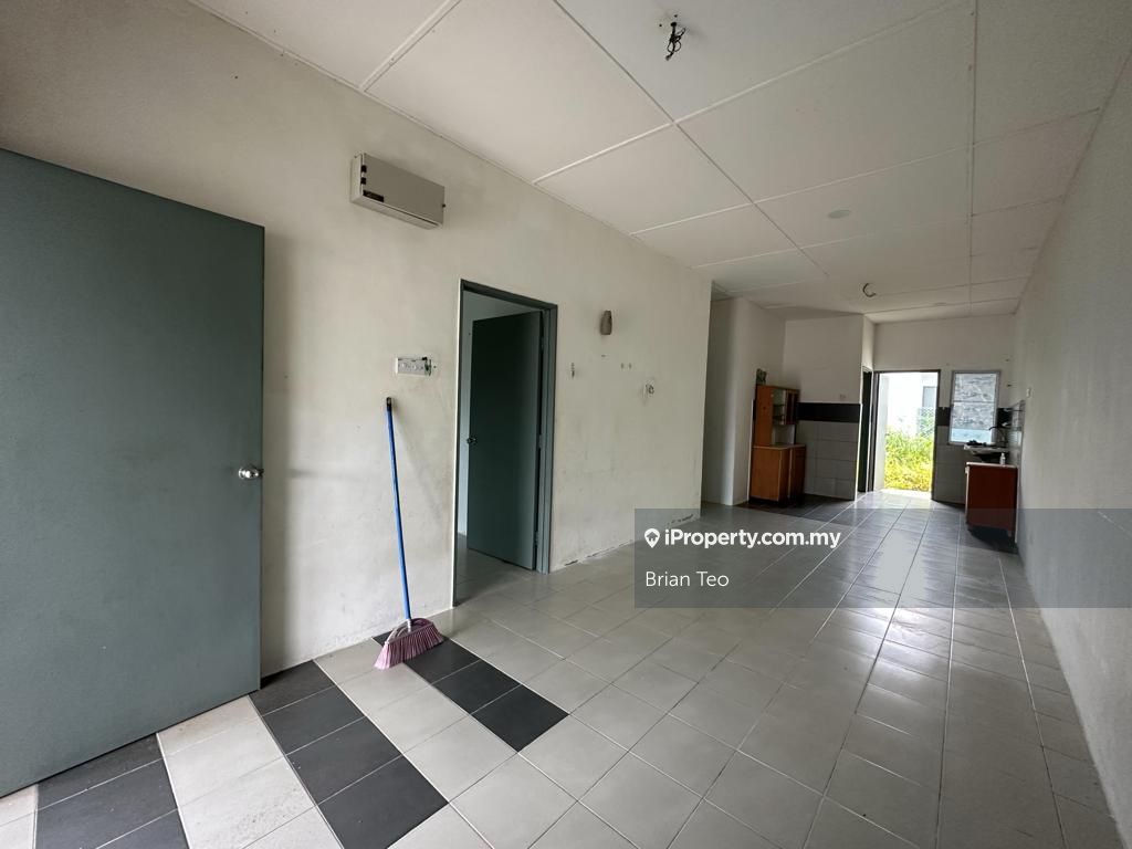 Matang, Kuching Intermediate 1sty Terrace/Link House 3 bedrooms for