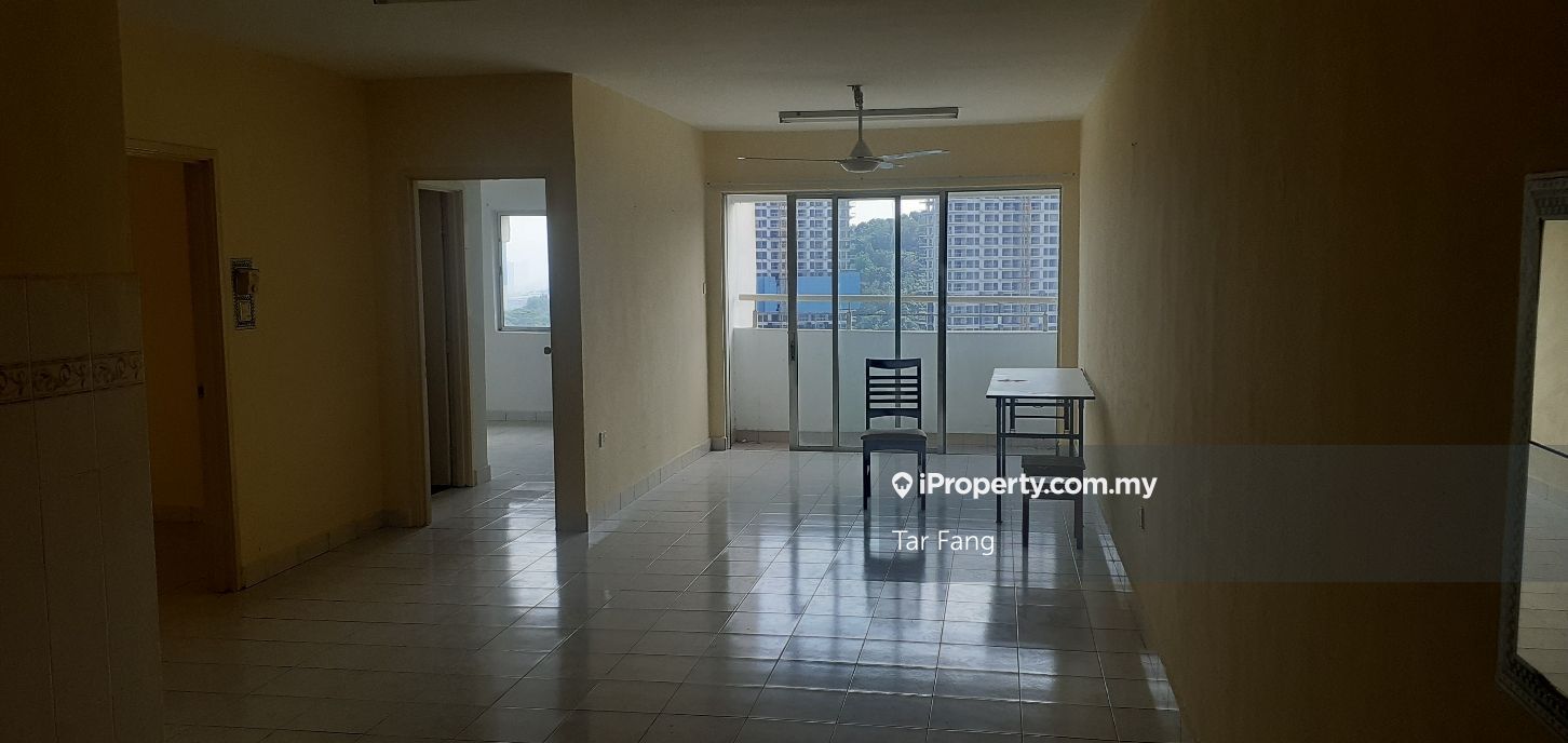 Flora Damansara Apartment, Damansara Perdana for sale RM260000