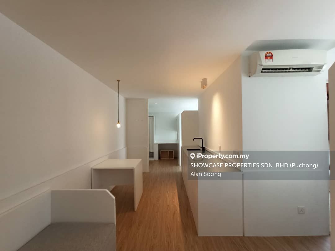 Empire City Halo Sunday Studio Apartment Property Rentals On Carousell