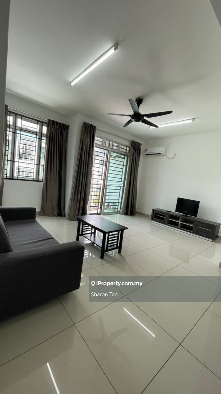 The Pines Residence, Gelang Patah