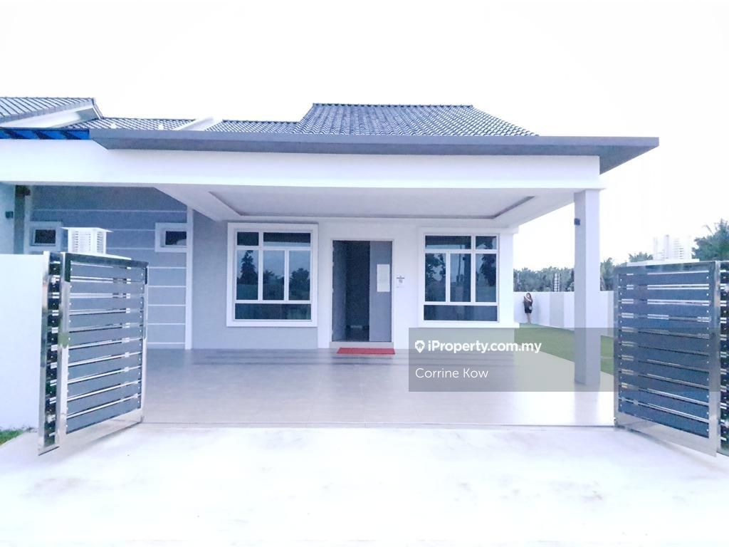 Project Parkland Single Storey Semi D, Kluang Intermediate Semidetached House 4 bedrooms for