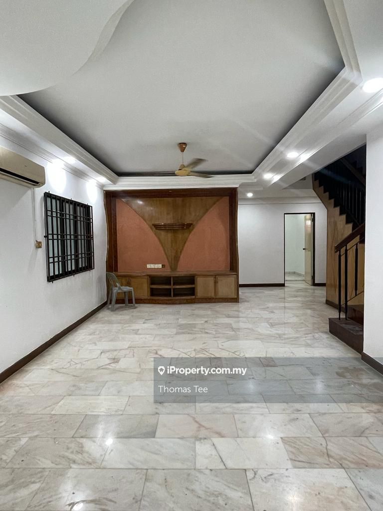 Permas Jaya Corner lot 2sty Terrace/Link House 4 bedrooms for rent