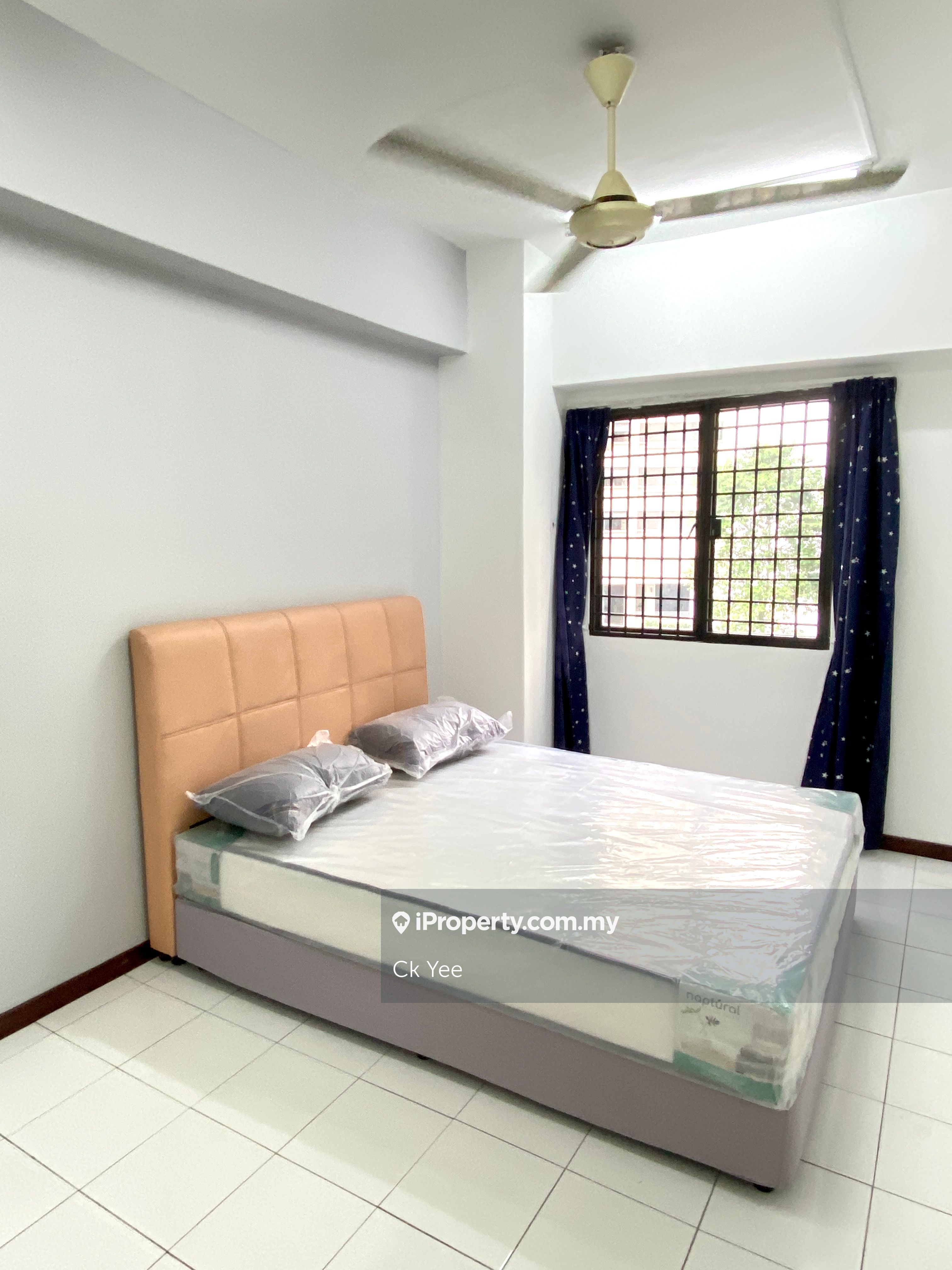 Vista Komanwel B Corner Lot Condominium 1 Bedroom For Rent In Bukit ...