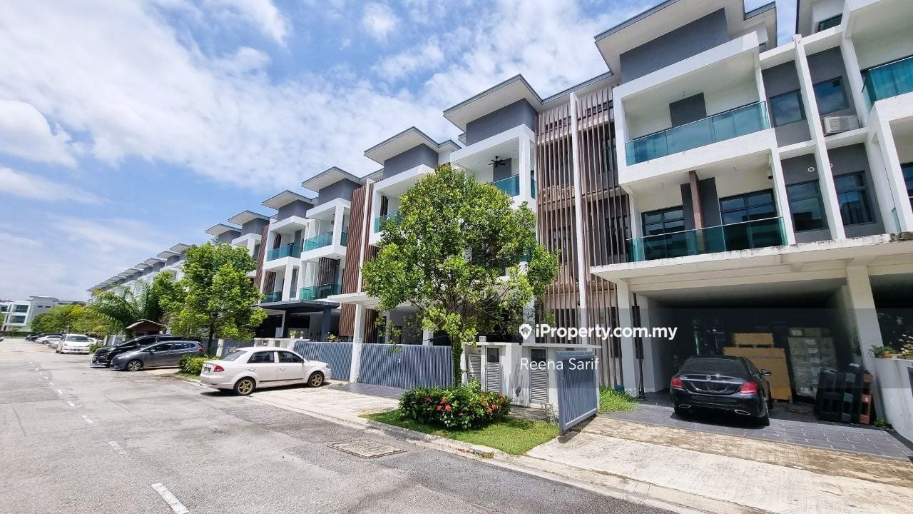 Reflexion Pool Villa, Puchong Intermediate 3sty Terrace/Link House 5