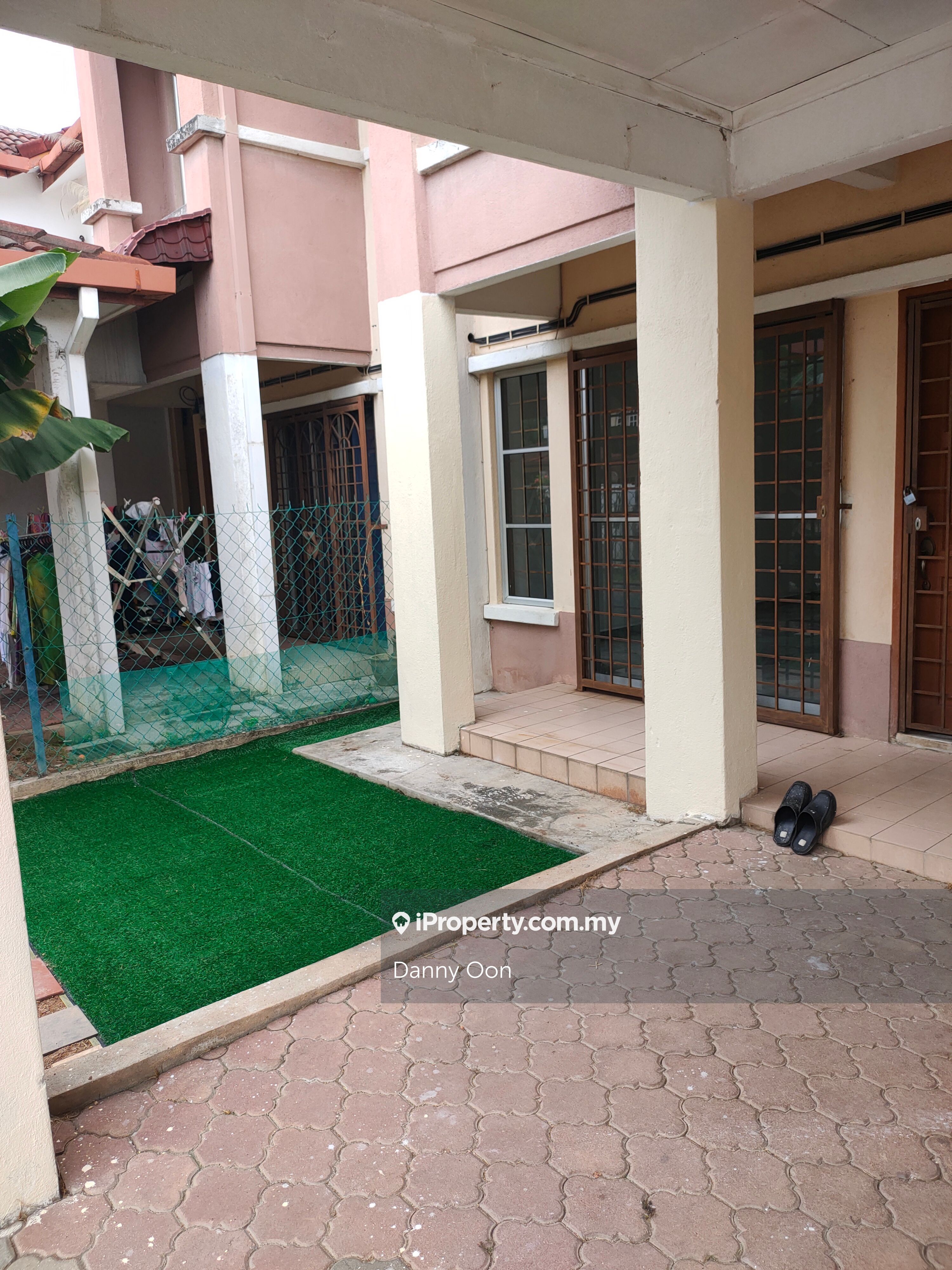 Putra heights,, Subang Jaya Intermediate 2sty Terrace/Link House 5 bedrooms for rent
