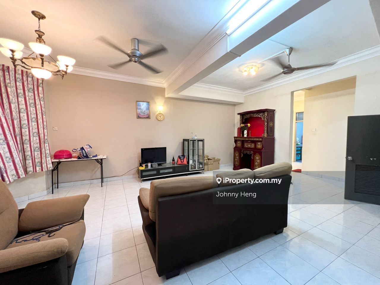 Desa Tebrau , Johor Bahru 2sty Terrace/Link House 4 bedrooms for rent