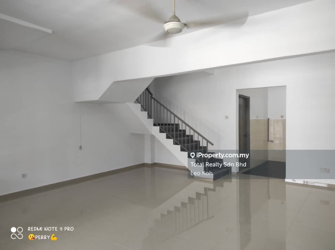 PUJ 2 Taman Puncak Jalil Seri Kembangan Kinrara, Puncak Jalil