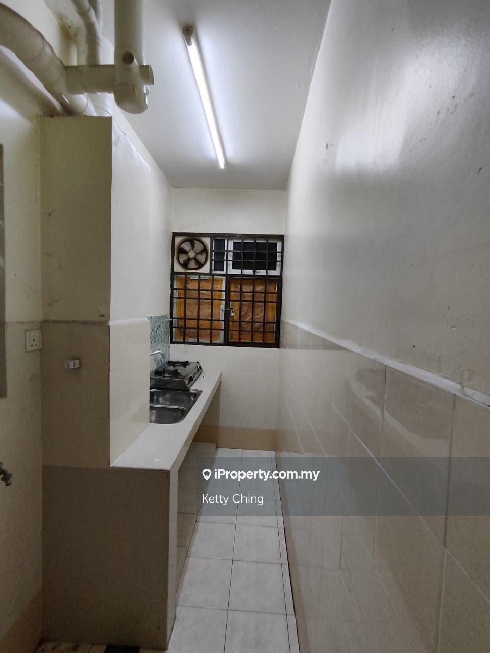 Sri Gotong Apartment Apartment 3 bedrooms for rent in Batu Caves