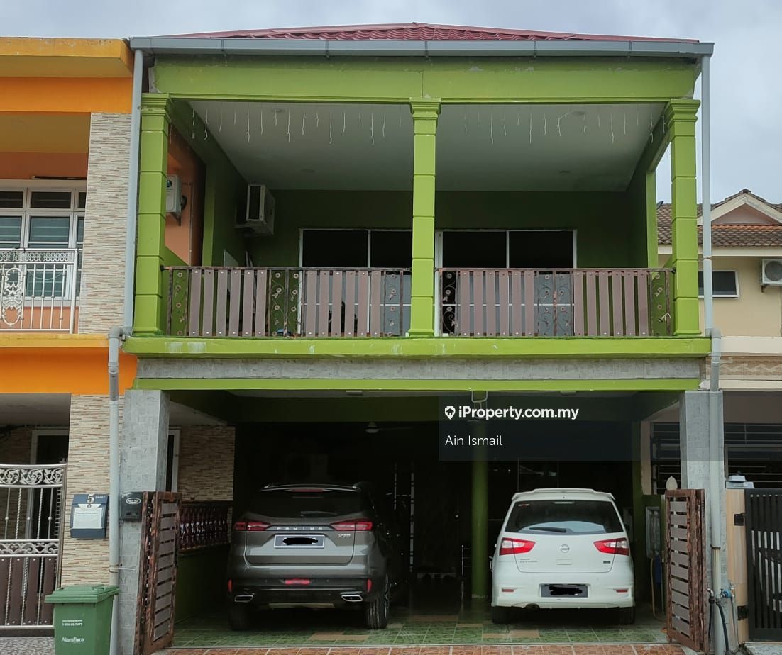 Taman Peramu, Pekan Intermediate 2sty Terrace/Link House 4 bedrooms