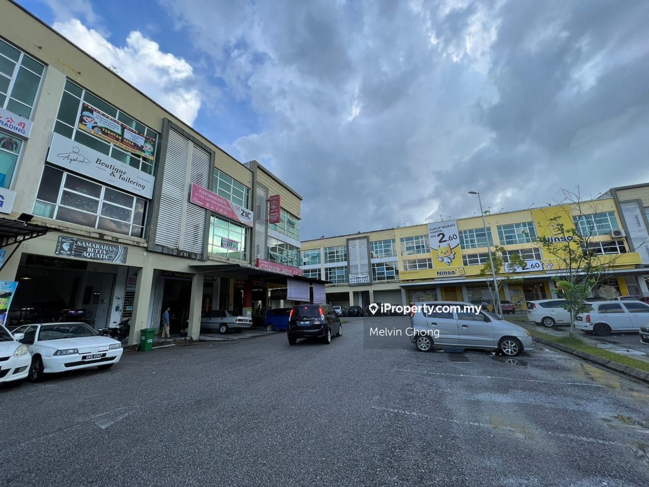 aiman-mall-desa-ilmu-kota-samarahan-kota-samarahan-intermediate-shop