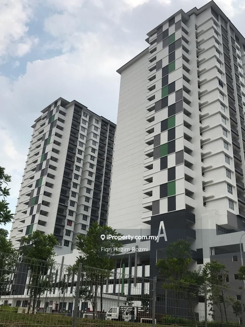 Residensi Hijauan Lumayan End lot Condominium 3 bedrooms for rent in ...