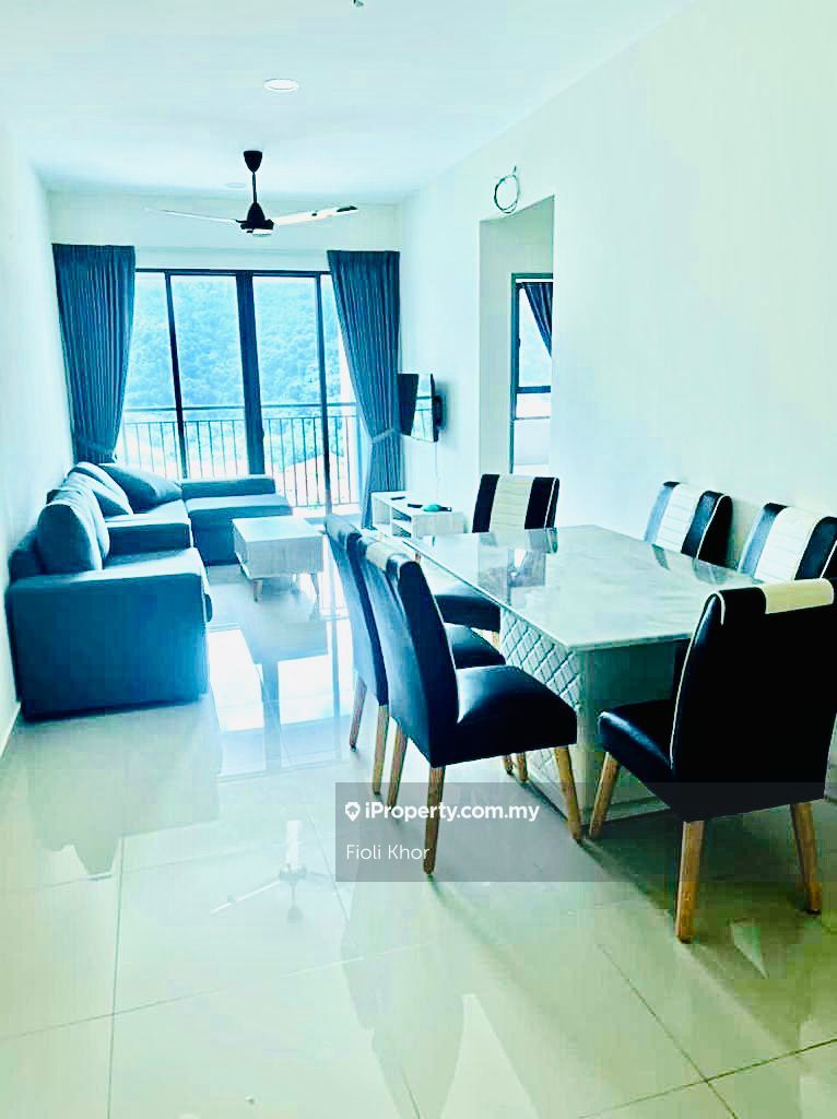 Iconic Vue Apartment 3 bedrooms for rent in Batu Ferringhi, Penang