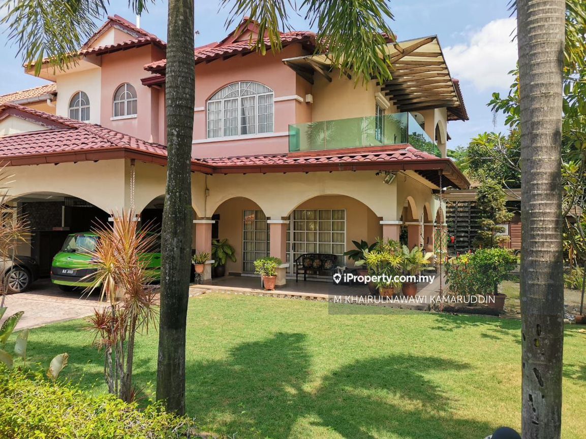 Kelab Golf Sultan Abdul Aziz Shah, KGSAAS, Shah Alam Semidetached