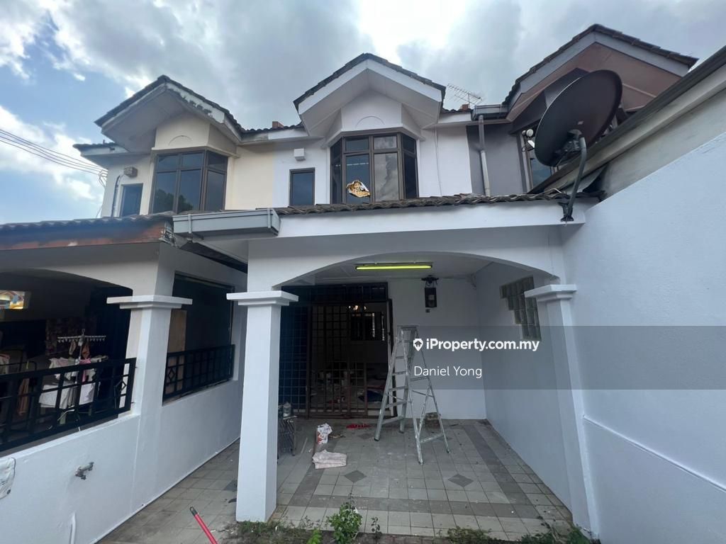 Taman tan sri Yaacob double storey skudai, Johor Bahru 2sty Terrace
