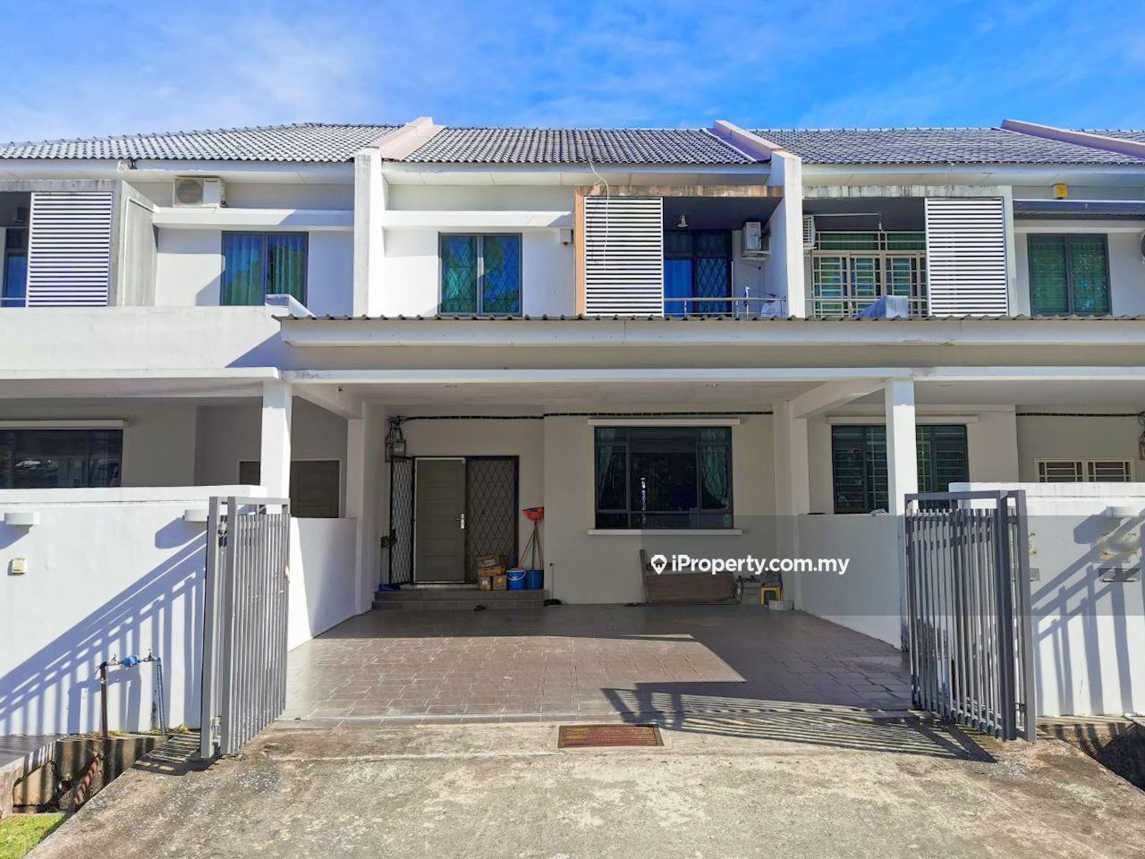 Double Storey Terrace Inter House at Curtin Water, Miri Intermediate 2 ...