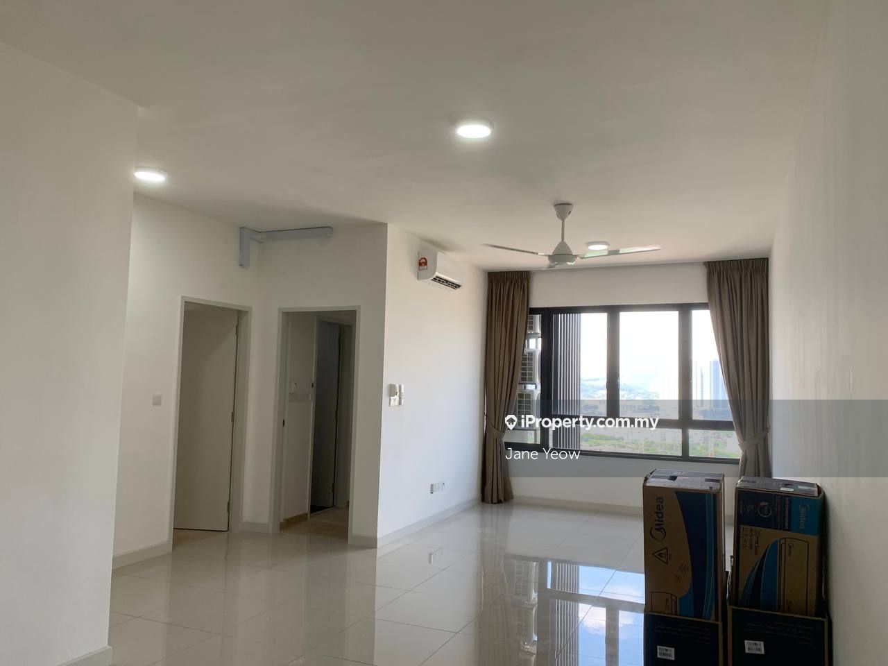 Tuan Residency Serviced Residence 3 bedrooms for sale in Jalan Kuching