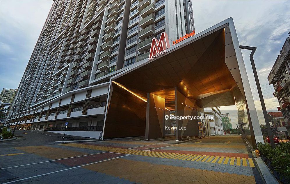 m-vertica-corner-lot-condominium-4-bedrooms-for-sale-in-cheras-kuala