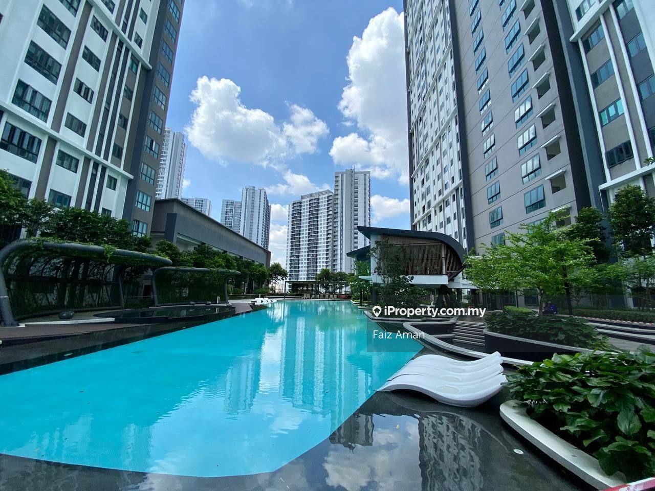 M Centura, Sentul Pasar, Sentul