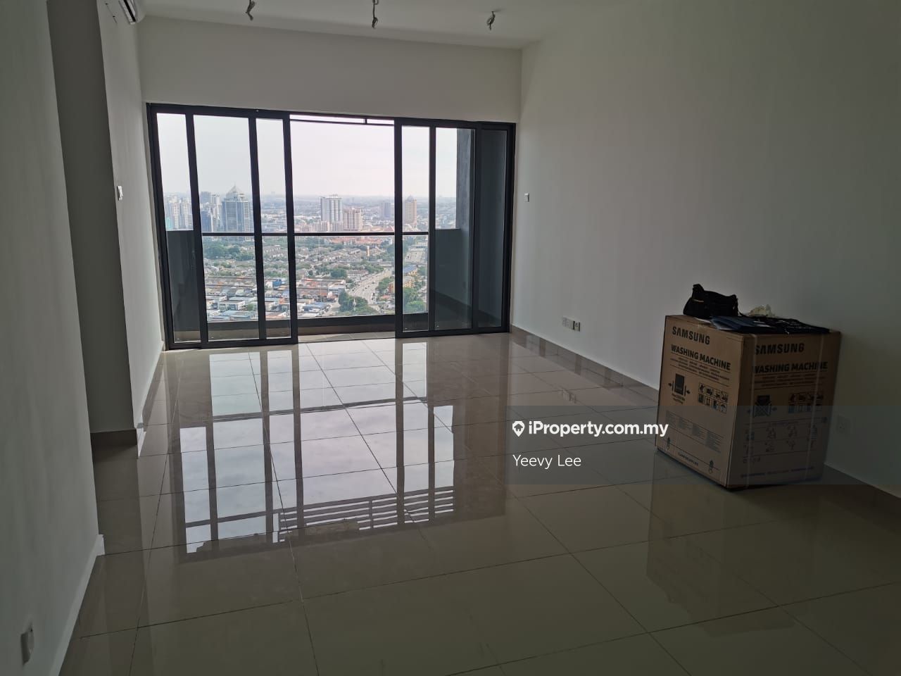 Aera Residence Corner Lot Serviced Residence 3 Bedrooms For Sale In ...