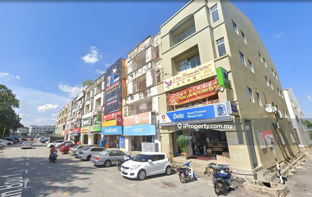 Bandar Puchong Utama, Jalan BPU1 Puchong 4 Storey Shop For Sale ...