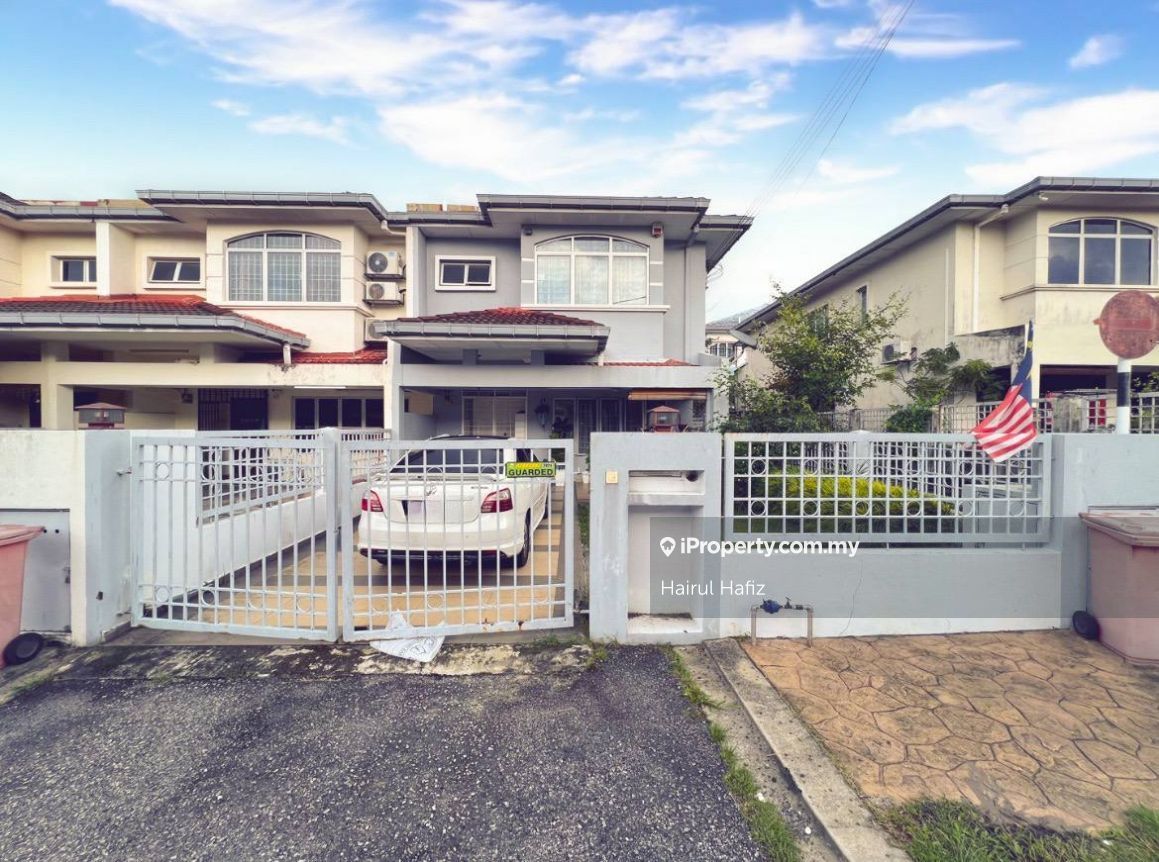 End Lot Double Storey Terrace House Seri Utama, Kota Damansara End lot